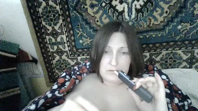 Snapshot of AllaSowinskaya chatting on February 16, 2026, 7:40 am AllaSowinskaya online show from February 16, 2026, 7:40 am