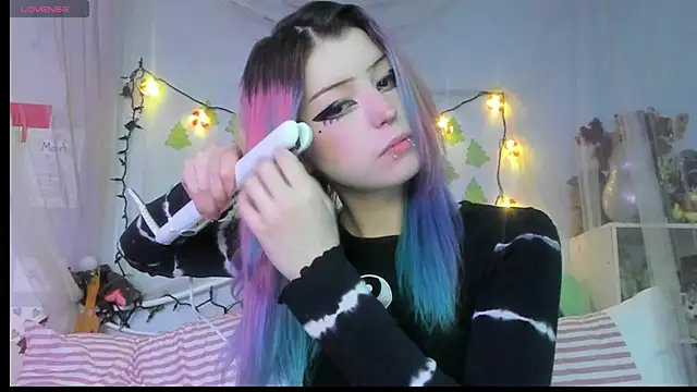 Snapshot of bunnyislewd chatting on December 17, 2025, 5:34 am bunnyislewd online show from December 17, 2025, 5:34 am