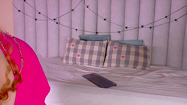 JenaCooper  online show from March 3, 2026, 2:51 am