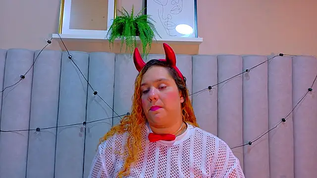 JenaCooper  online show from February 25, 2026, 3:18 am