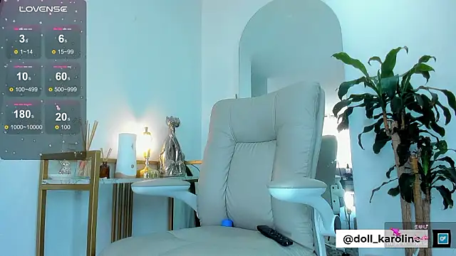 Snapshot of dollforsex_ chatting on February 22, 2026, 5:47 pm dollforsex online show from February 22, 2026, 5:47 pm