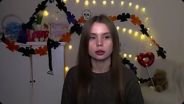 Snapshot of OceanicDawn chatting on November 4, 2025, 6:39 am OceanicDawn online show from November 4, 2025, 6:39 am