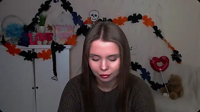 Snapshot of OceanicDawn chatting on October 29, 2025, 11:20 am OceanicDawn online show from October 29, 2025, 11:20 am