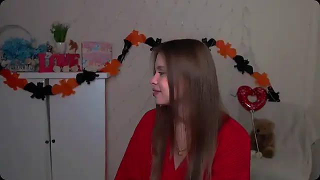 Snapshot of OceanicDawn chatting on October 27, 2025, 7:20 am OceanicDawn online show from October 27, 2025, 7:20 am