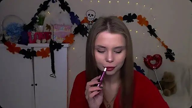 Snapshot of OceanicDawn chatting on October 30, 2025, 6:23 am OceanicDawn online show from October 30, 2025, 6:23 am