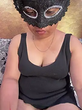 Snapshot of Iampriyaaa15 chatting on July 18, 2026, 8:12 am Iampriyaaa15 online show from July 18, 2026, 8:12 am