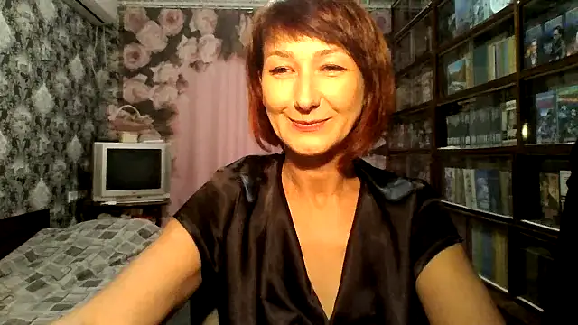 Snapshot of Pline1 chatting on October 24, 2025, 8:30 pm Pline1 online show from October 24, 2025, 8:30 pm