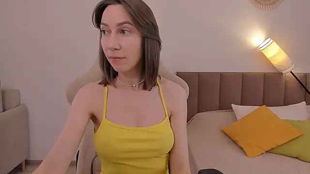 Snapshot of GoodGlamorGirl chatting on October 3, 2025, 4:14 am GoodGlamorGirl online show from October 3, 2025, 4:14 am