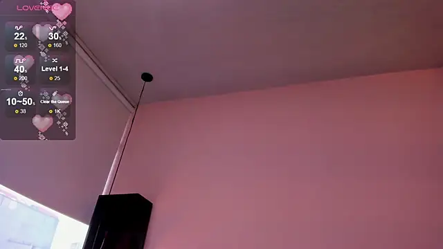 violet myerrs online show from March 6, 2026, 1:17 pm