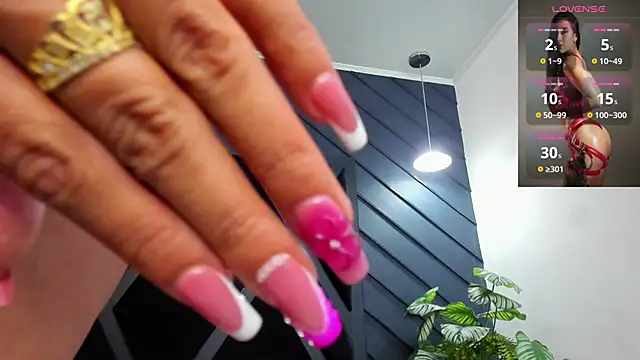 Snapshot of zoe_martins_ chatting on November 3, 2025, 5:27 pm zoe martins online show from November 3, 2025, 5:27 pm