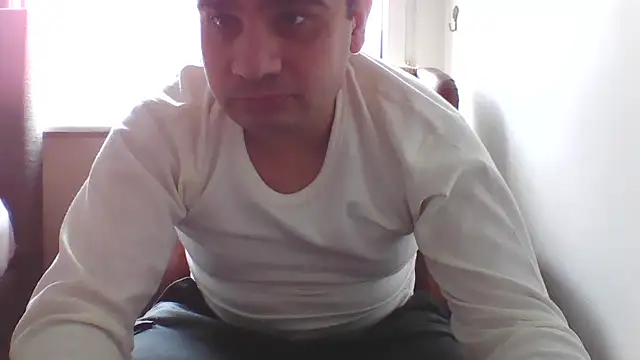 kocasosisli online show from February 3, 2026, 7:46 am