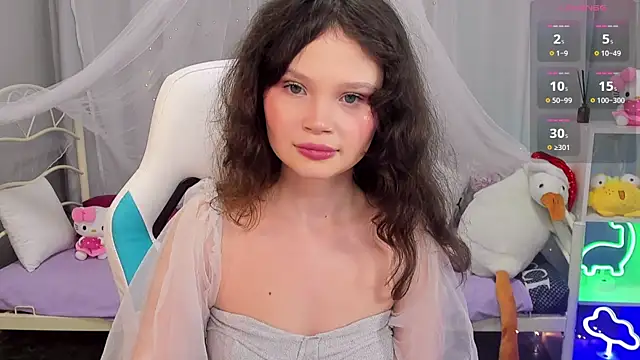 Snapshot of EmilyChaves chatting on December 20, 2025, 5:43 am EmilyChaves online show from December 20, 2025, 5:43 am