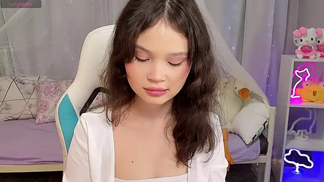 Snapshot of EmilyChaves chatting on January 12, 2026, 7:26 am EmilyChaves online show from January 12, 2026, 7:26 am