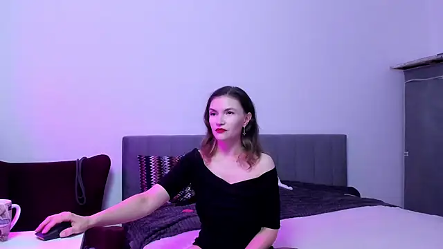 Snapshot of Katherine_Twilight chatting on November 6, 2025, 3:49 pm Katherine Twilight online show from November 6, 2025, 3:49 pm