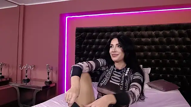 Snapshot of StephanyMillan chatting on November 7, 2025, 6:29 am StephanyMillan online show from November 7, 2025, 6:29 am