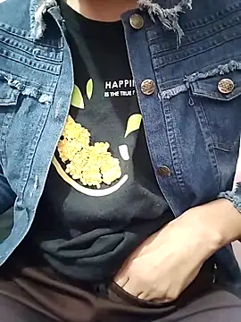 Snapshot of Sx-Maniya chatting on December 18, 2025, 1:22 am Sx-Maniya online show from December 18, 2025, 1:22 am