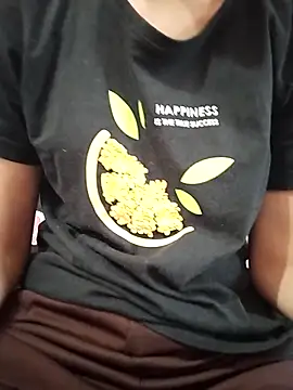 Snapshot of Sx-Maniya chatting on December 17, 2025, 11:04 am Sx-Maniya online show from December 17, 2025, 11:04 am