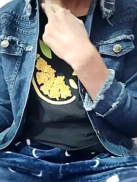 Snapshot of Sx-Maniya chatting on December 2, 2025, 1:50 am Sx-Maniya online show from December 2, 2025, 1:50 am