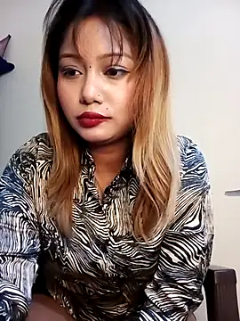 Snapshot of alexa_cam44 chatting on October 9, 2025, 7:36 pm alexa cam44 online show from October 9, 2025, 7:36 pm