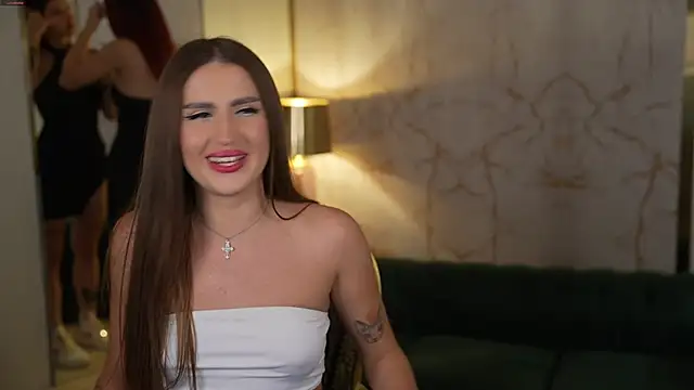 Snapshot of Goldie_Flame chatting on November 4, 2025, 11:52 pm Goldie Flame online show from November 4, 2025, 11:52 pm