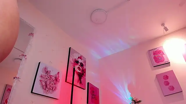 Camila Rivers online show from February 20, 2026, 6:26 am