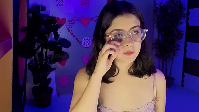 LiLLiAnderson online show from February 12, 2026, 12:05 pm