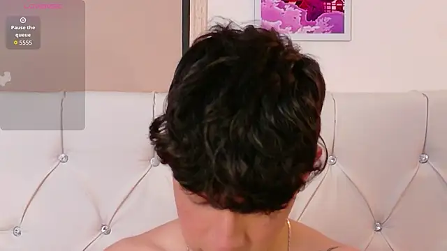 Axel  Evans online show from April 1, 2026, 1:41 pm