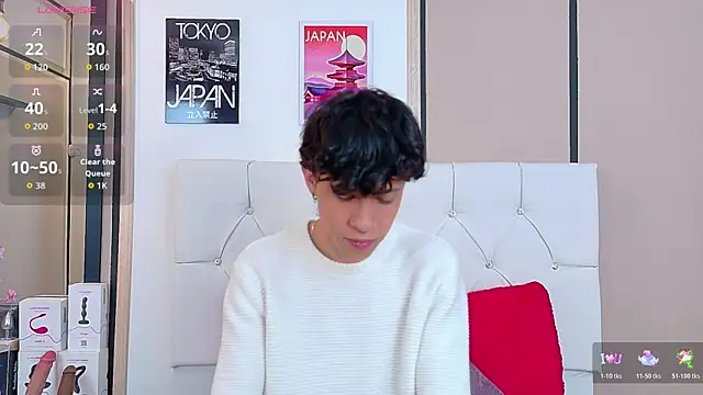 Axel  Evans online show from November 20, 2025, 12:28 pm