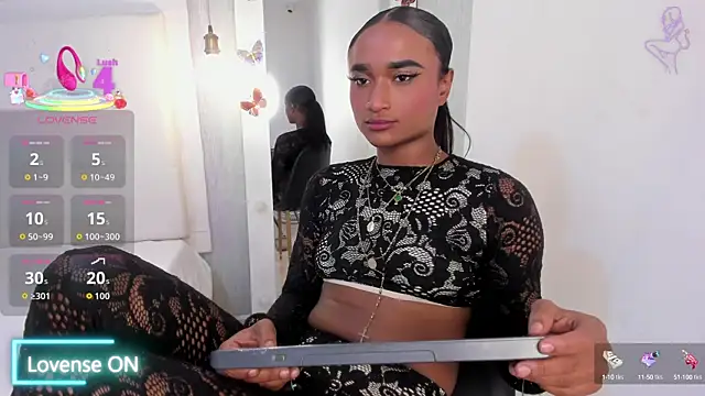 EsmeraldaNyx online show from September 20, 2025, 9:31 pm