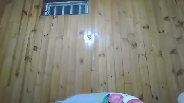 Snapshot of Roselingalvis13 chatting on October 31, 2025, 3:03 am Roselingalvis13 online show from October 31, 2025, 3:03 am