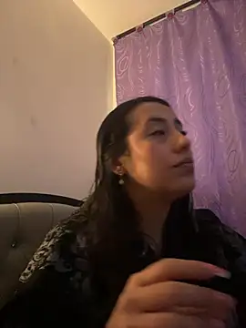 my aleja  online show from April 11, 2026, 3:25 am