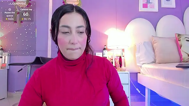 my aleja  online show from November 16, 2025, 2:44 pm