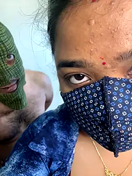 Snapshot of SwatiCam chatting on September 26, 2025, 7:04 am SwatiCam online show from September 26, 2025, 7:04 am