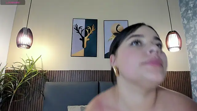 Snapshot of Laylalanne chatting on October 2, 2025, 8:01 pm Laylalanne online show from October 2, 2025, 8:01 pm