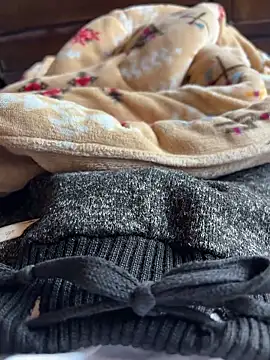 rrrrrriyyffhyeeee online show from April 14, 2026, 5:01 am