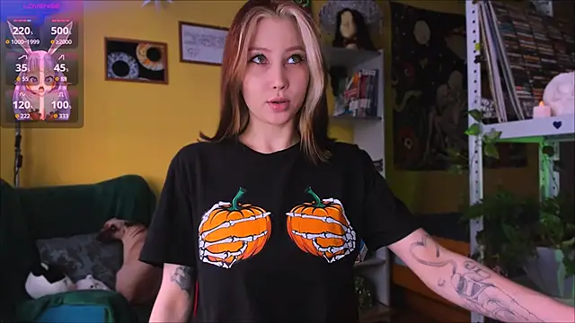 Snapshot of Nicole_matt chatting on October 26, 2025, 11:43 am Nicole matt online show from October 26, 2025, 11:43 am