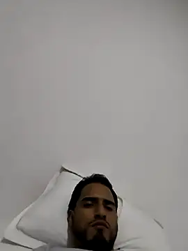 luigy-96 online show from November 26, 2025, 9:37 pm