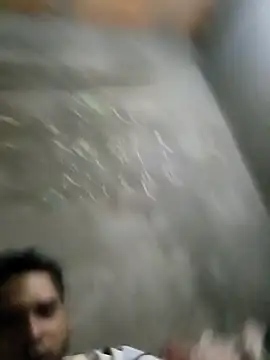 luigy-96 online show from December 17, 2025, 8:47 pm