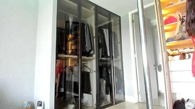 Snapshot of cyborg_v03 chatting on October 22, 2025, 7:02 pm cyborg v03 online show from October 22, 2025, 7:02 pm