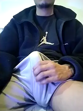 Snapshot of zebba12 chatting on December 1, 2025, 2:51 pm zebba12 online show from December 1, 2025, 2:51 pm