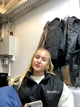 CandyVice online show from September 14, 2025, 5:35 pm