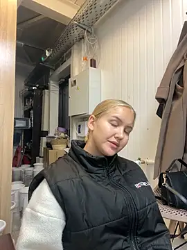 CandyVice online show from September 8, 2025, 5:12 pm