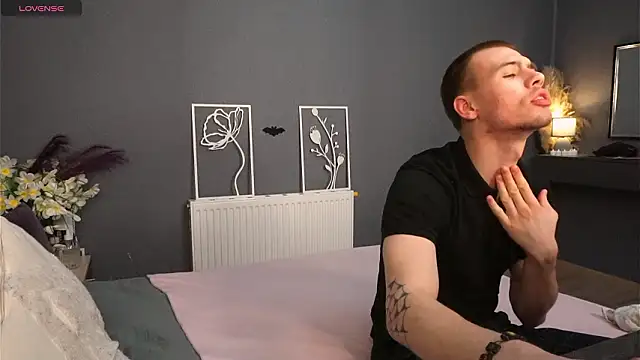 Snapshot of Garden_of_Eden_ chatting on February 23, 2026, 4:14 am Garden of Eden online show from February 23, 2026, 4:14 am