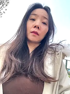 Snapshot of xinmeng-000 chatting on December 19, 2025, 4:49 am xinmeng-000 online show from December 19, 2025, 4:49 am