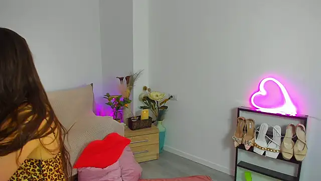 Kylie Kathy online show from September 26, 2025, 6:37 pm