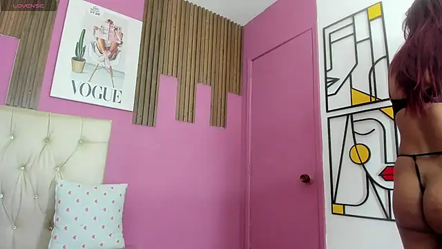 Snapshot of Lucia_Spear chatting on December 15, 2025, 12:55 pm Lucia Spear online show from December 15, 2025, 12:55 pm