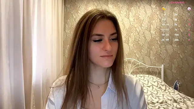 Snapshot of miainheat chatting on October 24, 2025, 9:08 am miainheat online show from October 24, 2025, 9:08 am