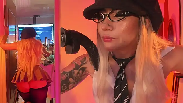 Snapshot of Sammy_charlot chatting on February 27, 2026, 8:41 pm Sammy charlot online show from February 27, 2026, 8:41 pm