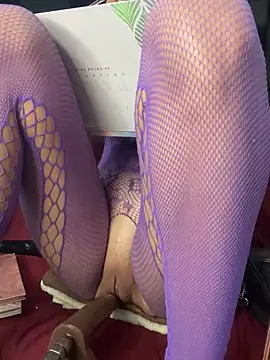 sweetmelissa16 online show from November 5, 2025, 3:26 pm