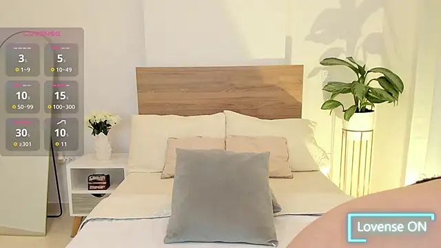 Lea Joness online show from November 13, 2025, 11:41 pm